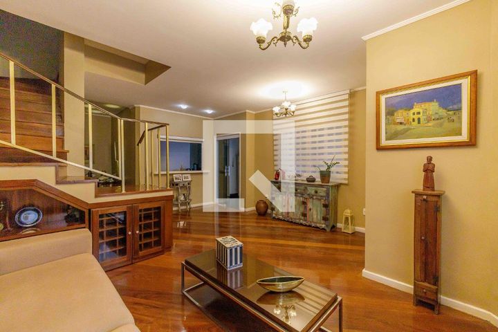 Village do Maciço, 4 quartos, 250 m²