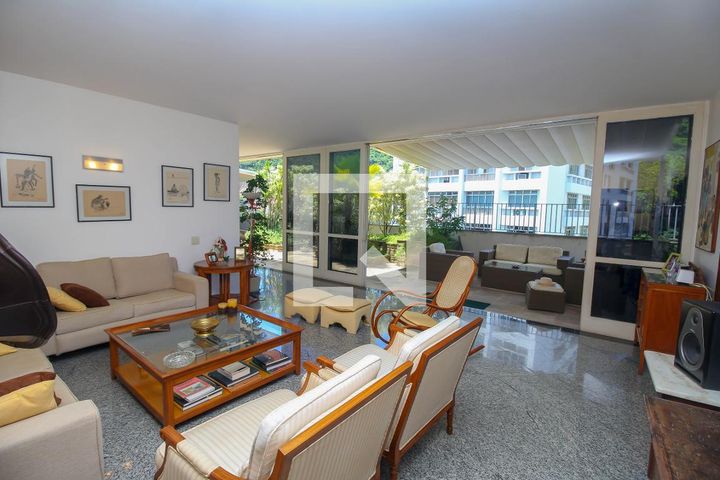 Rua Soares Cabral, 71