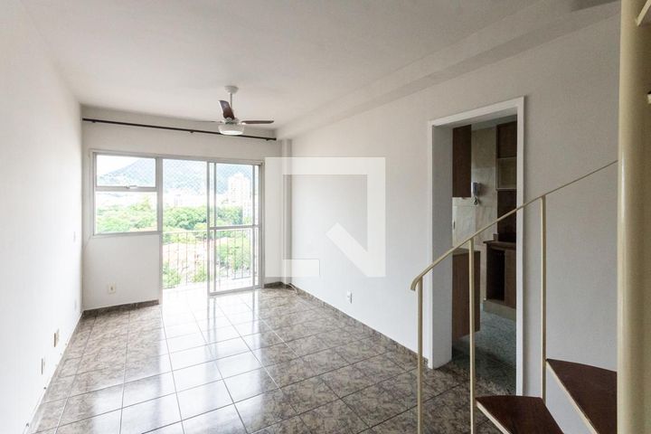 Rua Jorge Rudge, 14