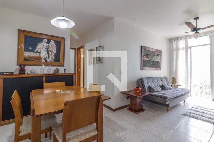 Rua Sylvio da Rocha Pollis, 431