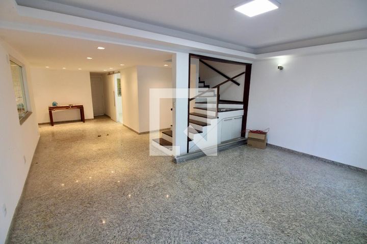 Flamboyant, 4 quartos, 220 m²