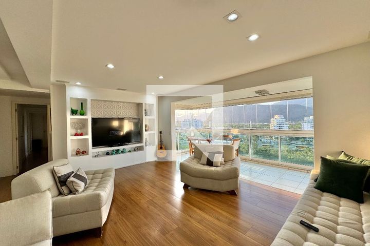 London Green, 5 quartos, 318 m²