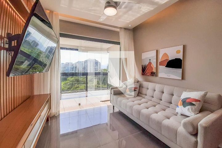 Avenida Lúcio Costa, 4700