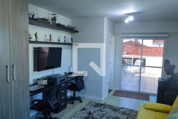 Rua Dona Francisca de Siqueira, 81
