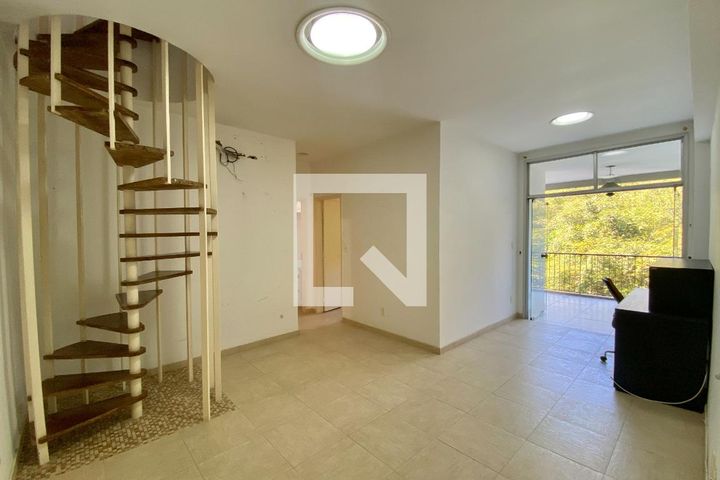 Rua Pio Correia, 110