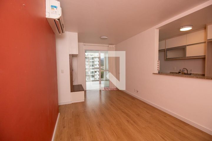 Frames Residence, 2 quartos, 67 m²