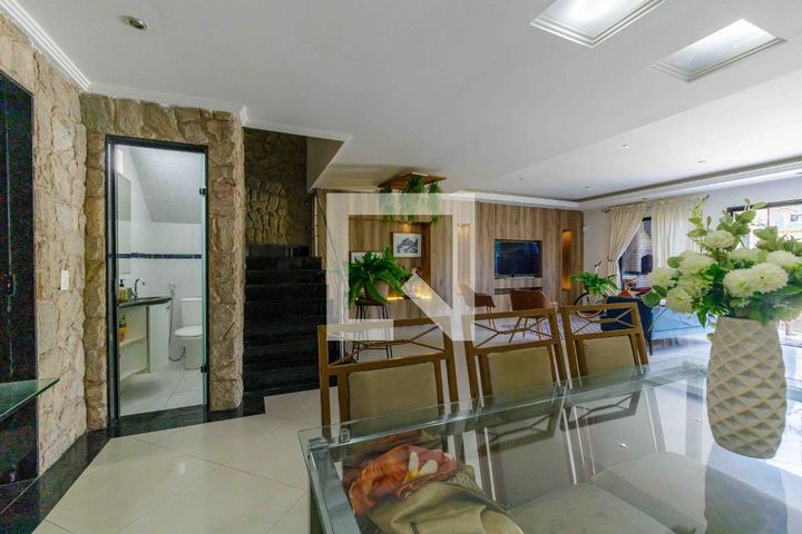 Condomínio Morada, 4 quartos, 500 m²