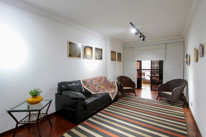 Queen Elizabeth, 3 quartos, 124 m²