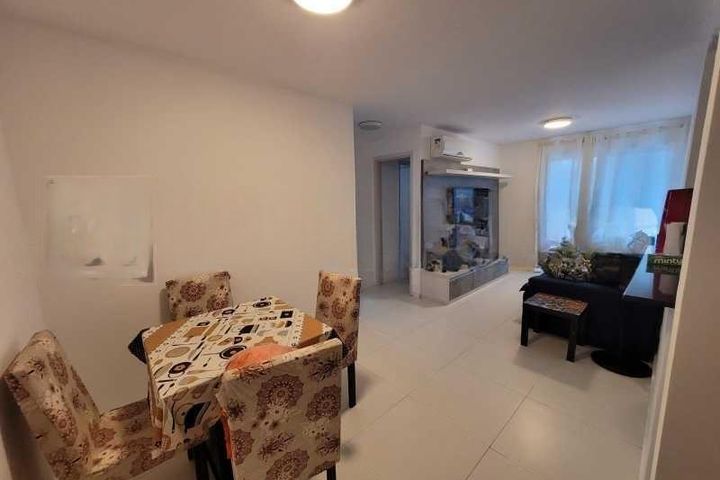 Frames Residence, 2 quartos, 68 m²