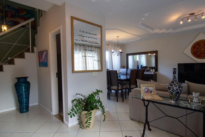 Flamboyant, 3 quartos, 285 m²