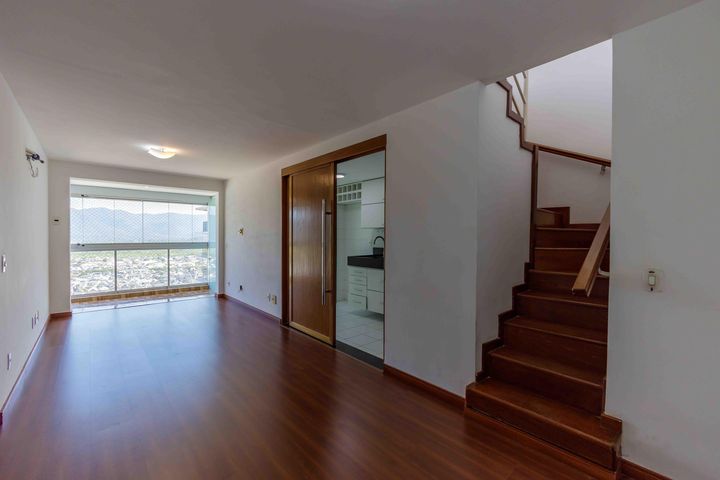 Up Life, 2 quartos, 140 m²