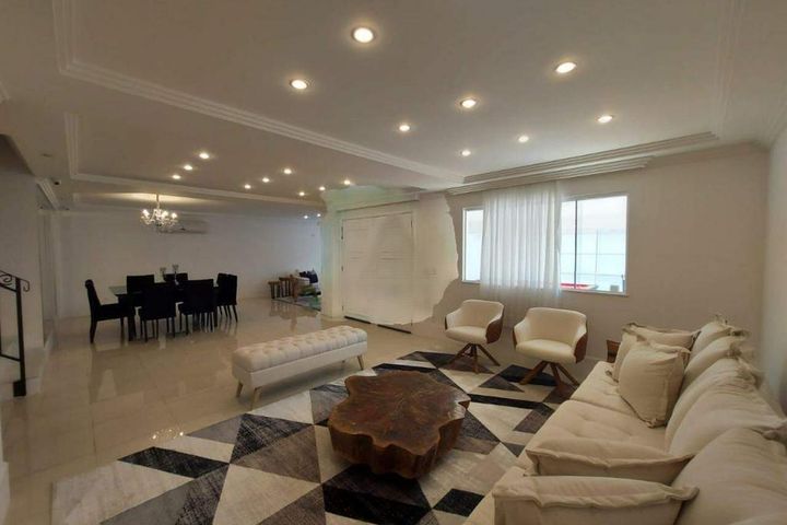 Residencial Pedra Mar, 5 quartos, 600 m²