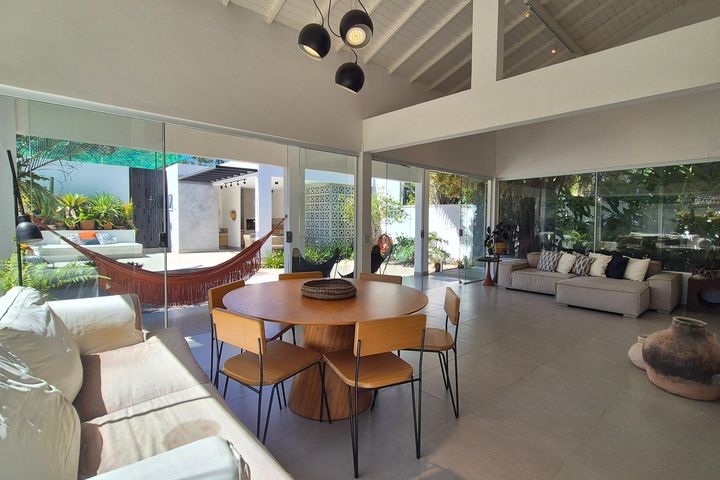 Residencial Jardim Itauna, 4 quartos, 240 m²