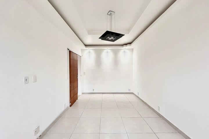 Rua General Ribeiro da Costa, 114