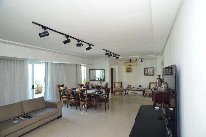 Le Parc, 5 quartos, 313 m²