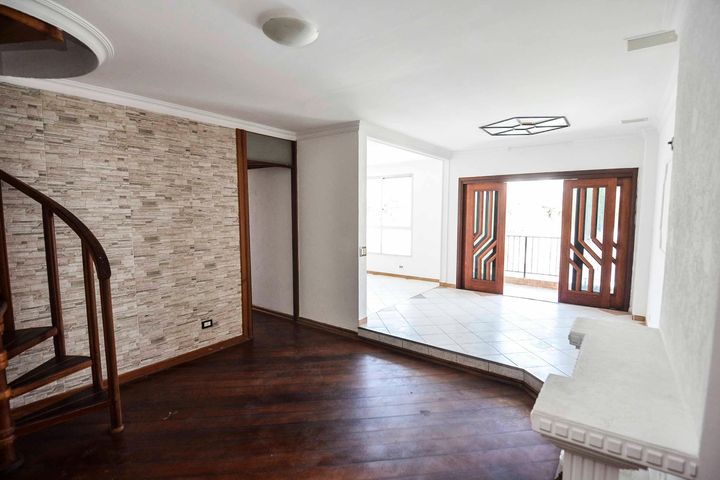 Rua Carvalho Alvim, 499