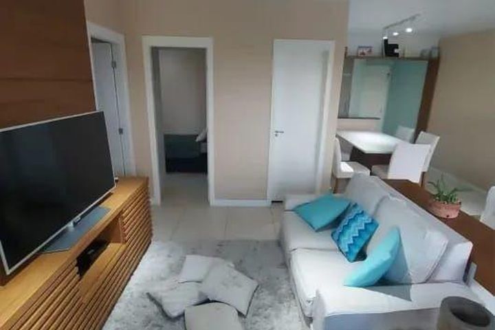 RJZ Cyrela Like Residencial Club