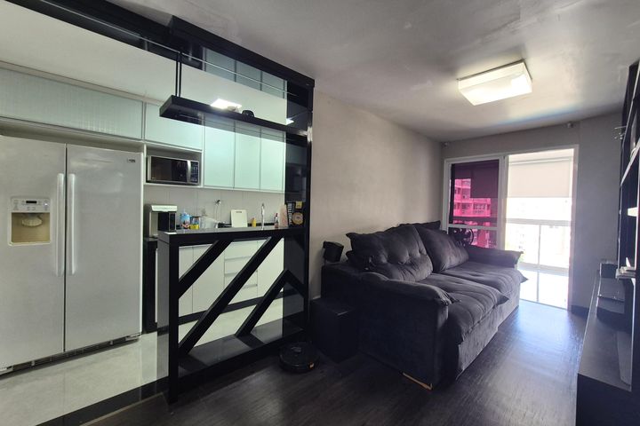 Frames Residence