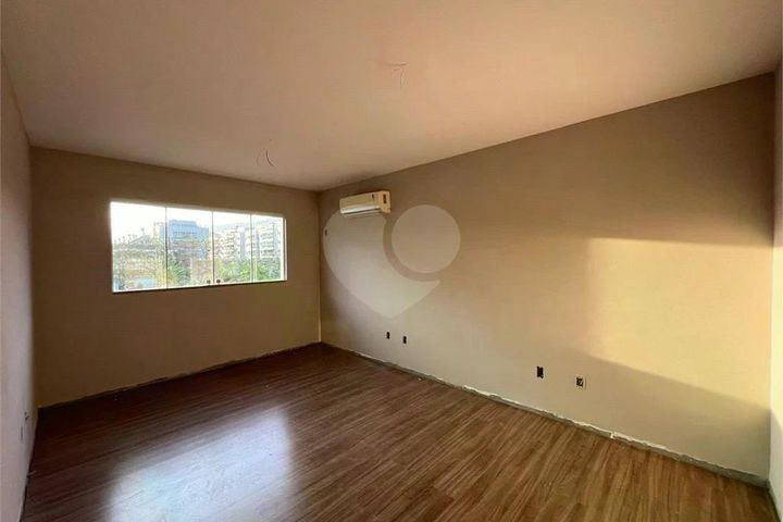 Residencial Pedra Mar, 4 quartos, 359 m²