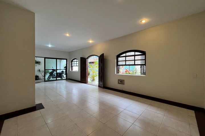 Vivendas, 5 quartos, 300 m²