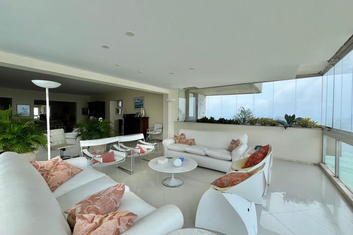 Atlântico Sul, 4 quartos, 450 m²